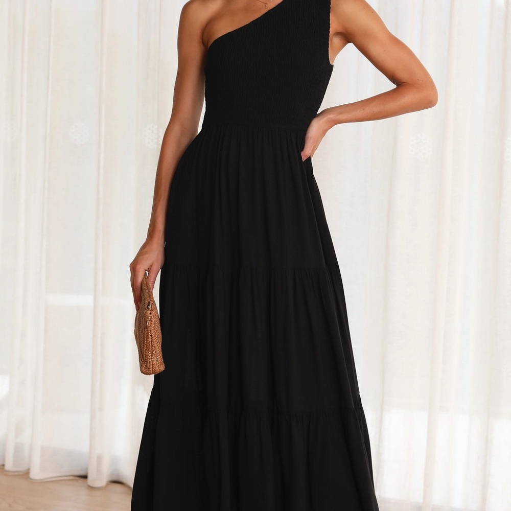 Billy J Black One-Shoulder Midi Dress